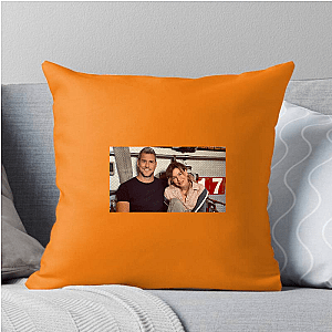 Zellweger Knows the Script Renee Zellweger Pillows Cover