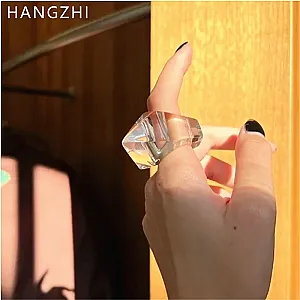 HangZhi Geometric Transparent Resin Ring