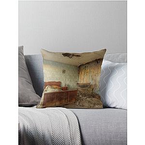 Rosemary's baby Throw Pillow