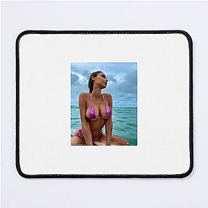 Desert Queen – Ray Edition Sahara Ray Mouse Pads