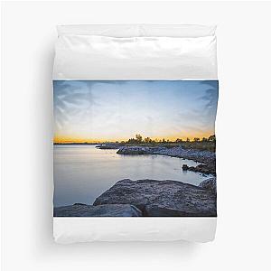 Shoreline of Lake Ontario from Sam Smith Park Duvet Cover