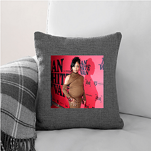 Small But Powerful – Skai Skai Jackson Pillows Cover