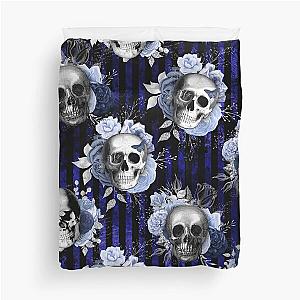 Watercolor Roses and Vintage Skull Mixed Media Pattern. Gothic blue dark beauty. Duvet Cover