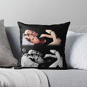 Buffy and Spike - Buffy the Vampire Slayer Throw Pillow RB2611