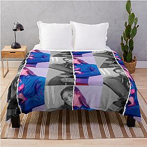 Jeon Somi Throw Blanket