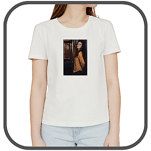 Sophie Skelton T-Shirts