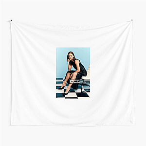 Fierce Flame – Sophie Skelton Sophie Skelton Tapestries