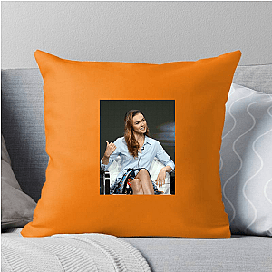 Skelton Stands Tall Sophie Skelton Pillows Cover