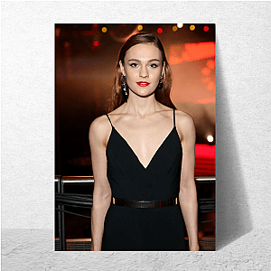 Sophie Mode: Unbothered Sophie Skelton Posters