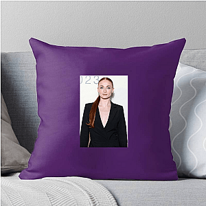 Queen Mode: Sophie Turner Sophie Turner Pillows Cover