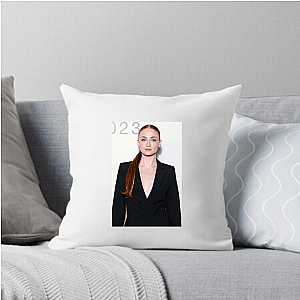Queen Mode: Sophie Turner Sophie Turner Pillows Cover