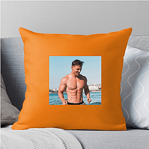 Doesn’t Quit Steve Cook Steve Cook Pillows Cover