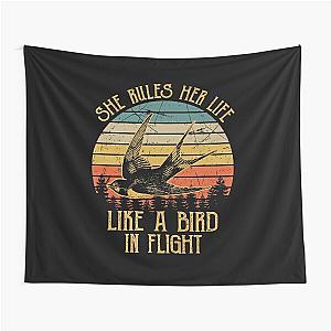 Stevie Nicks She Rules Her Life Like A Bird In Flight Vintage Tapestry