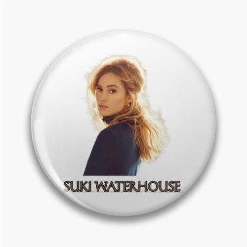 Suki waterhouse                 Pin