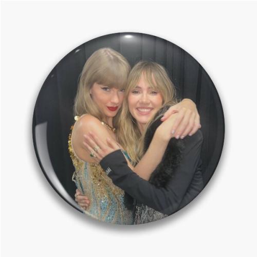 taylor swift suki waterhouse 2 Pin