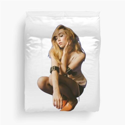 suki waterhouse     Duvet Cover