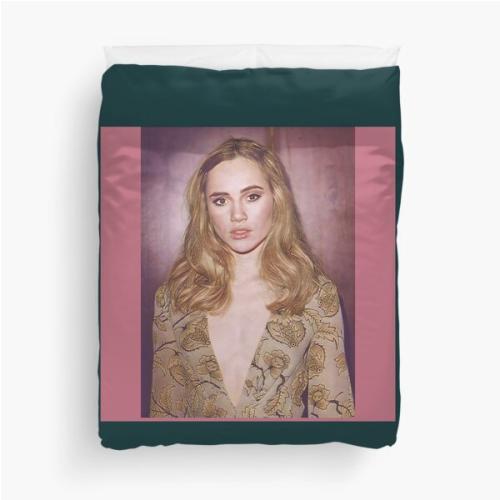 Suki waterhouse   Duvet Cover