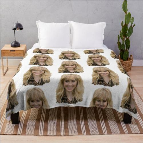 suki waterhouse                  Throw Blanket