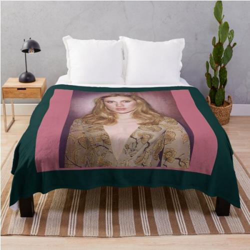 Suki waterhouse   Throw Blanket