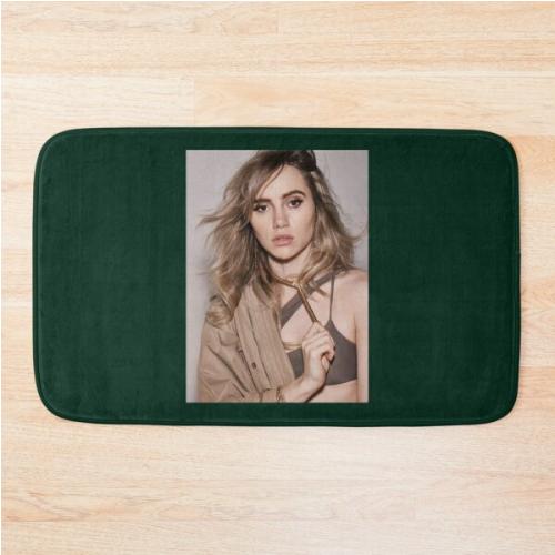 suki waterhouse               Bath Mat