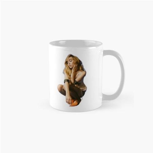 suki waterhouse     Classic Mug