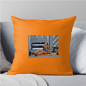 Workout Coach Sydney Cummings Pillows Cover