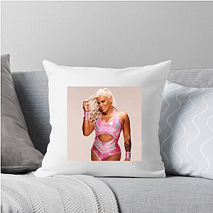 Powerful Female Athlete Taya Valkyrie Pillows Cover