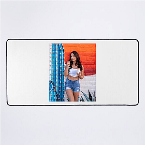 Global Competitor Tenille Dashwood Tenille Dashwood Mouse Pads