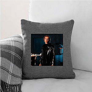 Kid Got the World Listening The Kid Laroi Pillows Cover