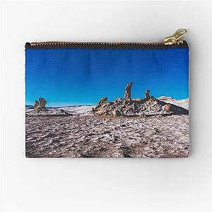 Las Tres Marías (Valle de la luna) - The three Marias Valley of the Moon, Atacama Desert, Chile Zipper Pouch