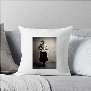 The New Look: Post-War, Pre-Fierce The New Look Pillows Cover