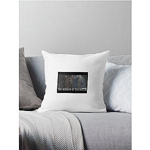 The silence of the lambs Throw Pillow