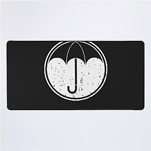 Umbrella academy symbol Desk Mat