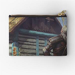 Witcher 3 Roach Graphic, Roach on the roof Zipper Pouch