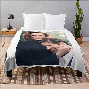 dana scully x files fox mulder   	 Throw Blanket