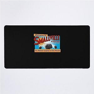 Smallville TShirtThe Meteor Capital of the World   Desk Mat