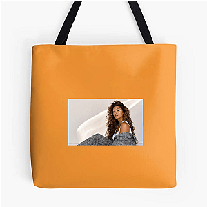 Kelly’s Got the Clarity Tori Kelly Bags