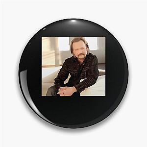 Travis Tritt in Show Pin