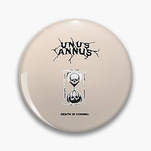 Unus Annus Design Fashion Pin