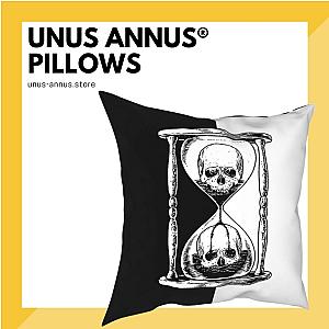 Unus Annus Pillows