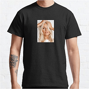 Beauty Muse Valentina Zenere Valentina Zenere T-Shirts