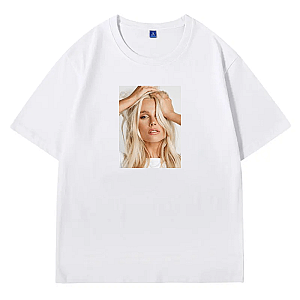 Beauty Muse Valentina Zenere Valentina Zenere T-Shirts