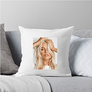 Beauty Muse Valentina Zenere Valentina Zenere Pillows Cover
