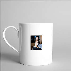 Pop Face Valentina Zenere Valentina Zenere Mugs