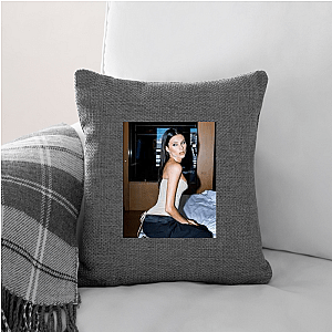 Pop Face Valentina Zenere Valentina Zenere Pillows Cover