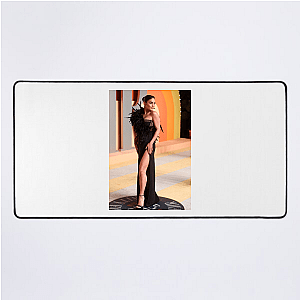 Hudgens = Icon in Layers Vanessa Hudgens Mouse Pads