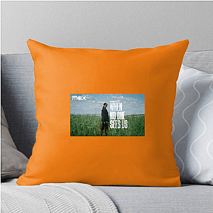 Truth Lies Unseen When No One Sees Us Pillows Cover