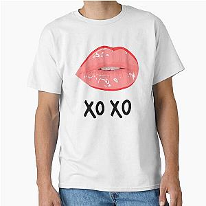 XO PINK GLOSSY LIPS Classic T-Shirt