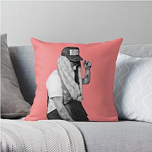 Yeat Pillows - Yeat the pioneer of music Throw Pillow RB1312