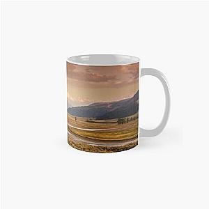 Fall Lamar Valley - Yellowstone National Park Classic Mug RB1608